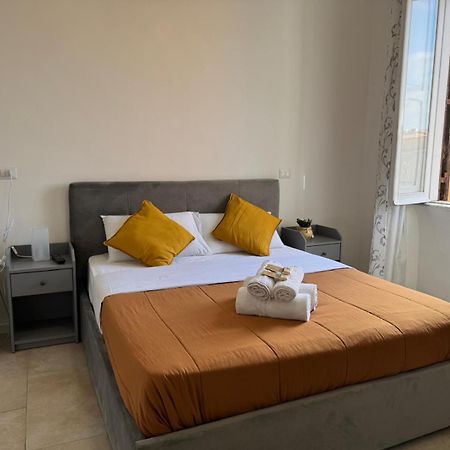 Hotel Raynova à Rome Extérieur photo