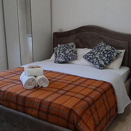 Hotel Raynova à Rome Extérieur photo